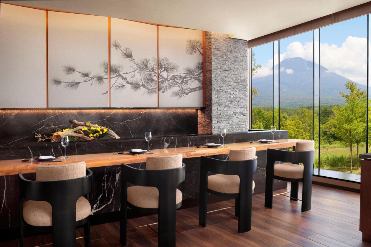 Higashiyama Niseko Village, A Ritz-Carlton Reserve Bagian luar foto