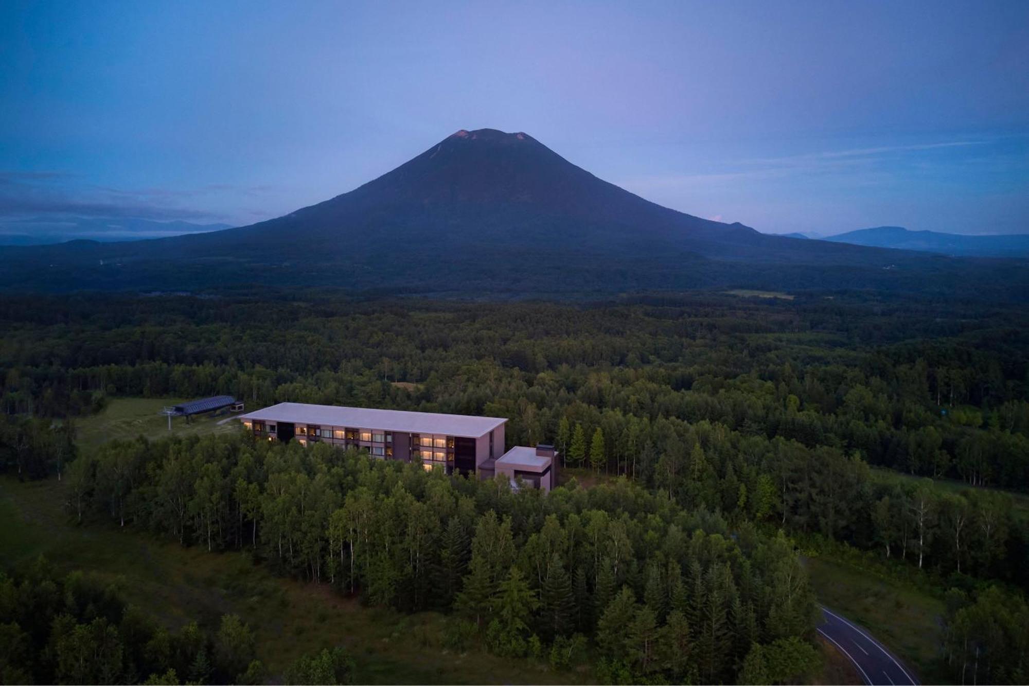 Higashiyama Niseko Village, A Ritz-Carlton Reserve Bagian luar foto